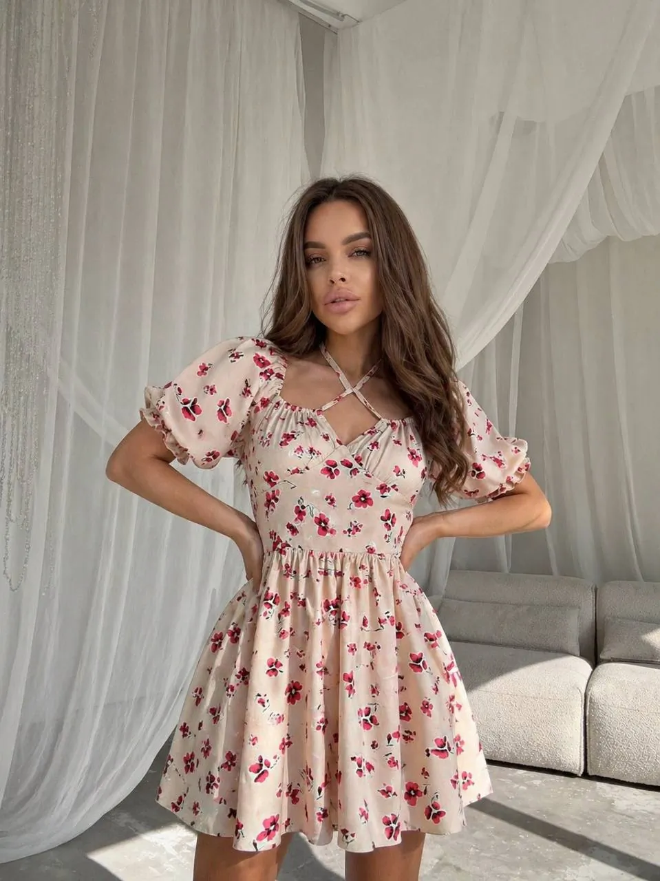Штапельна квіткова сукня-міді «Flirty Flowers»